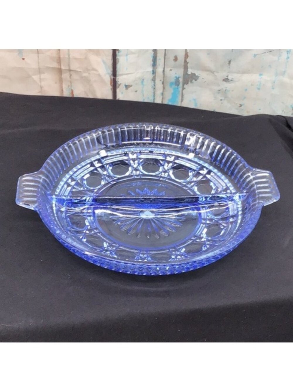 Vintage Windsor Federal Blue Glass Divided Dish With Handles 7" Diameter Sunburs